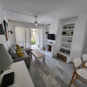 Erisa En Dos Min De La Playa, Puerto Marina Holiday home